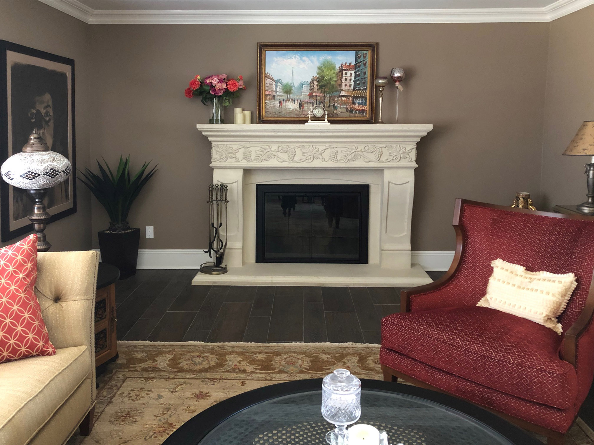 Fireplace mantel